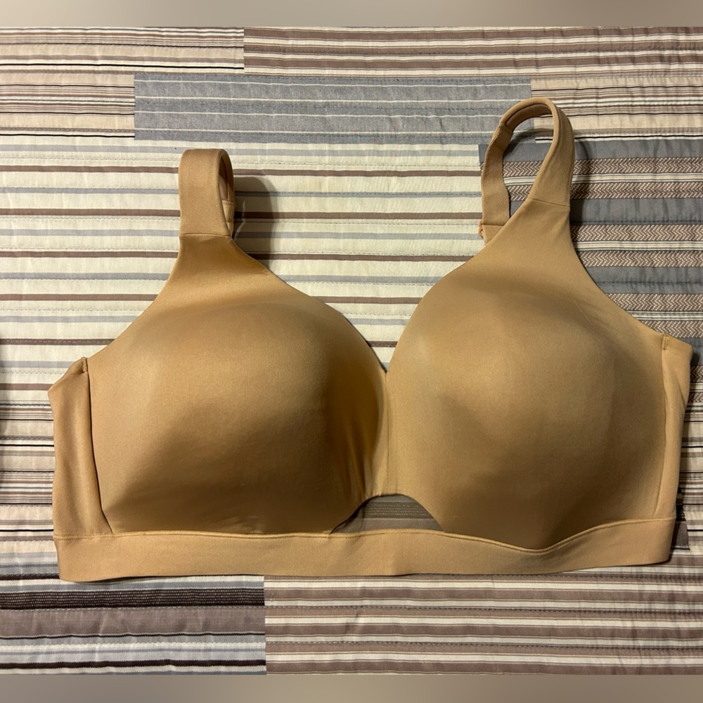 Comfort bliss lightly lined no-wire bra. Cream color.